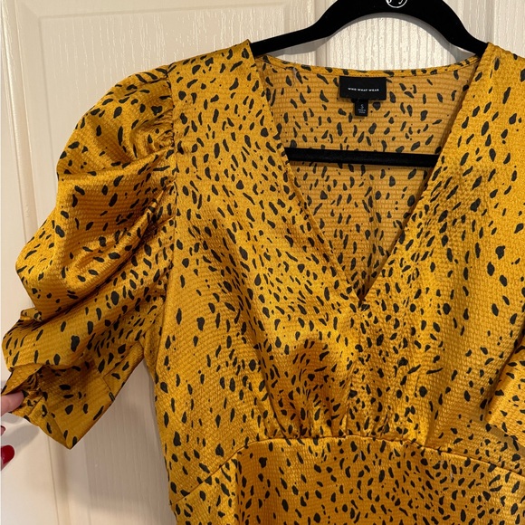 Cute Dress only worn a couple of hours! - Picture 2 of 2